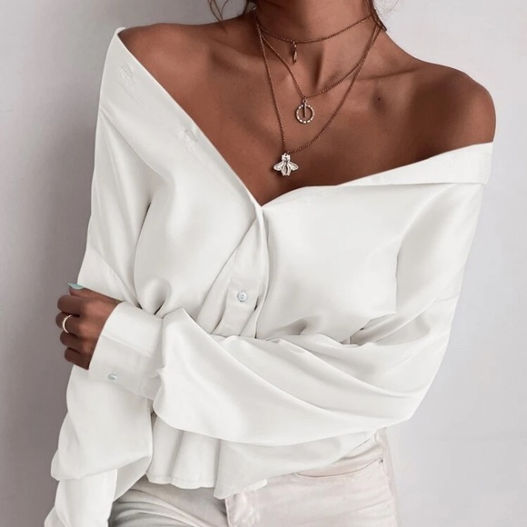 Satin silky button up collared shirt sage green - Picture 4 of 12